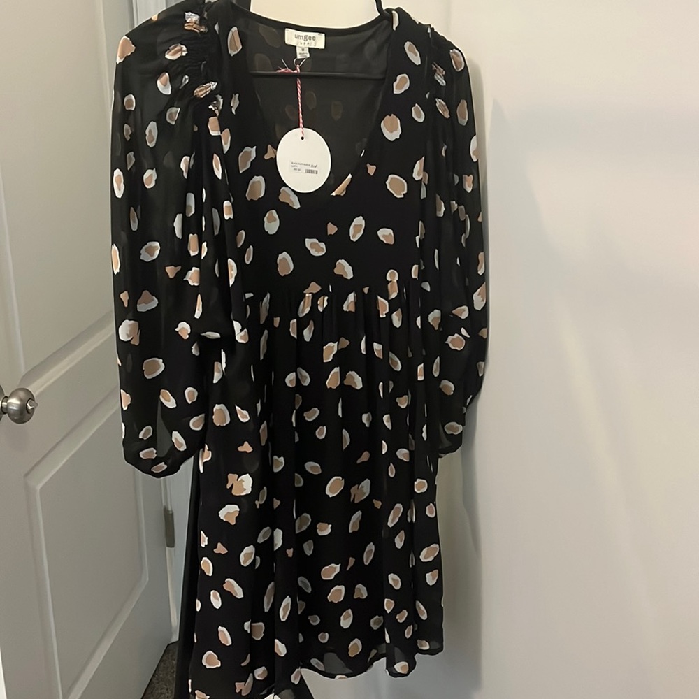 Never worn Flowy dress